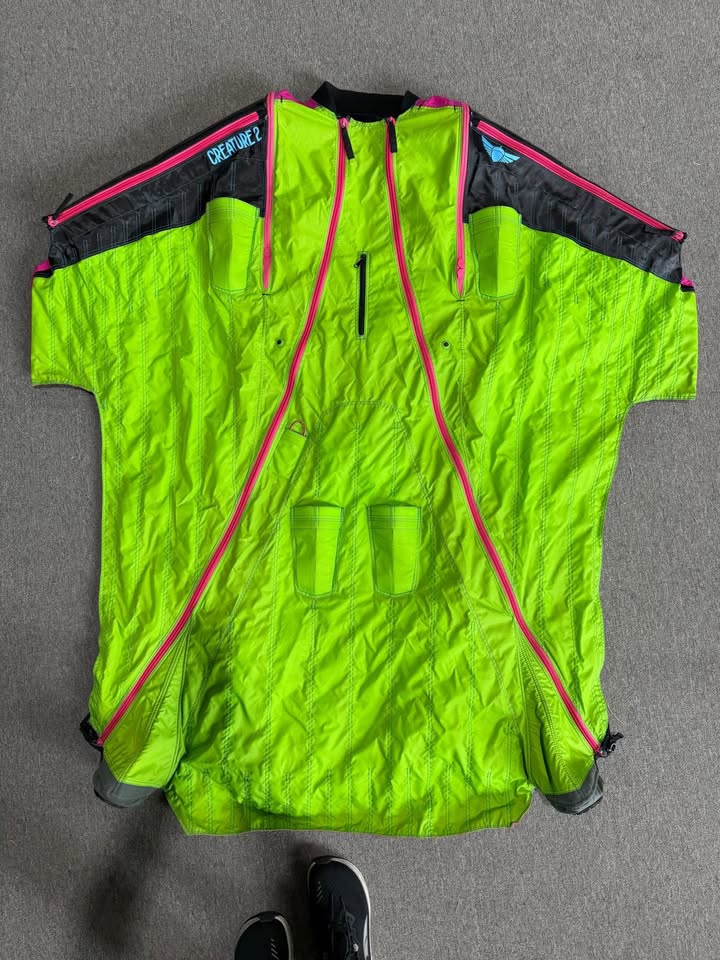 680165118_3099369360271400_4109570730873589026_n CREATURE 2 wingsuit