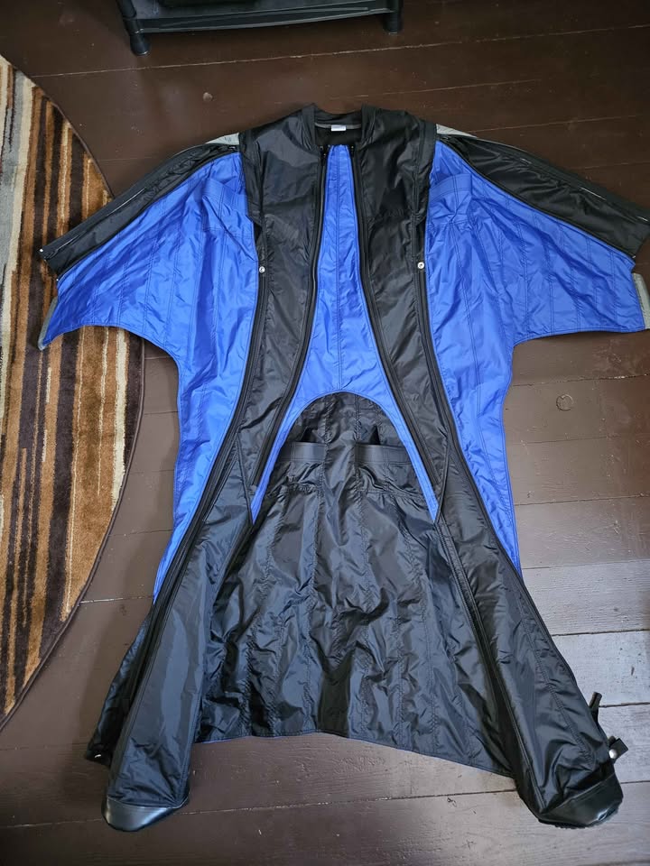 720751484_2877237042611453_2140630840926083636_n PhoenixFly Phantom Edge 2 wingsuit